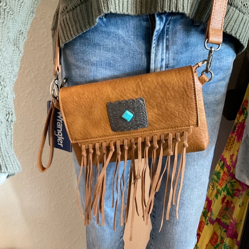 WRANGLER Vegan Leather Fringe Crossbody Purse and Western Wristlet Bag NWT - Picture 5 of 6